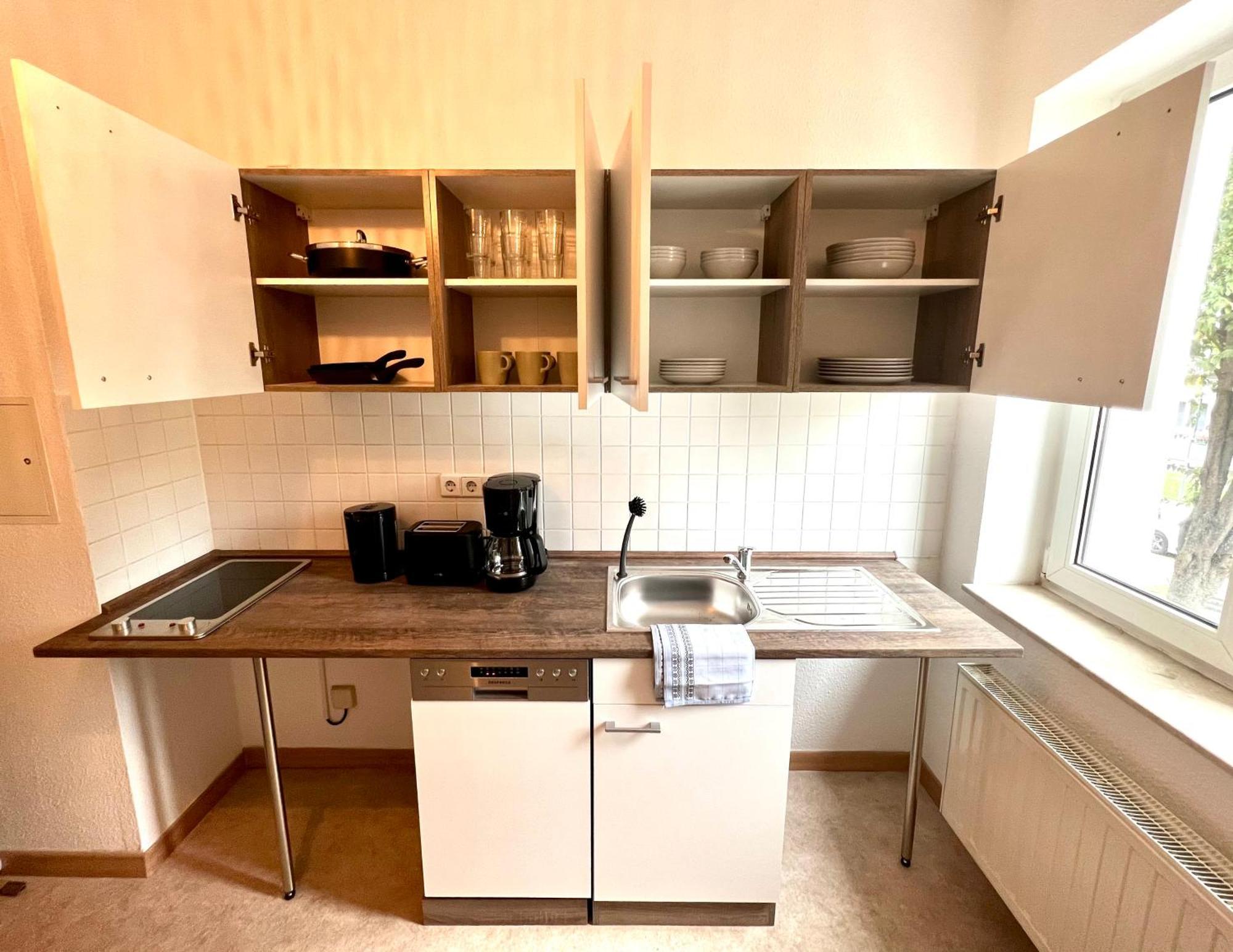 Vollausgestattet, Grosszuegig & Zentral Fuer Bis Zu 4 Apartment มัคเดอบวร์ก ภายนอก รูปภาพ