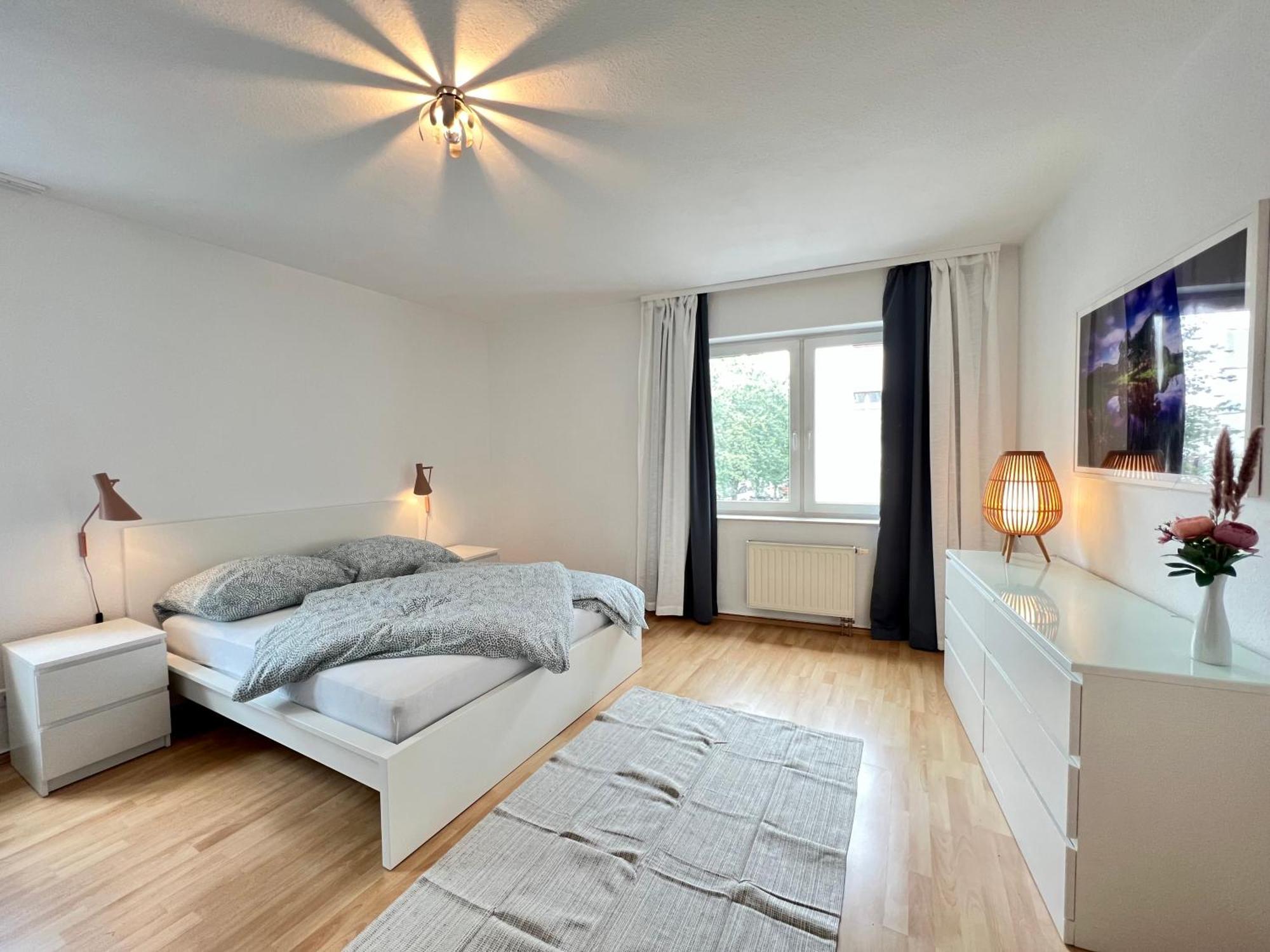 Vollausgestattet, Grosszuegig & Zentral Fuer Bis Zu 4 Apartment มัคเดอบวร์ก ภายนอก รูปภาพ